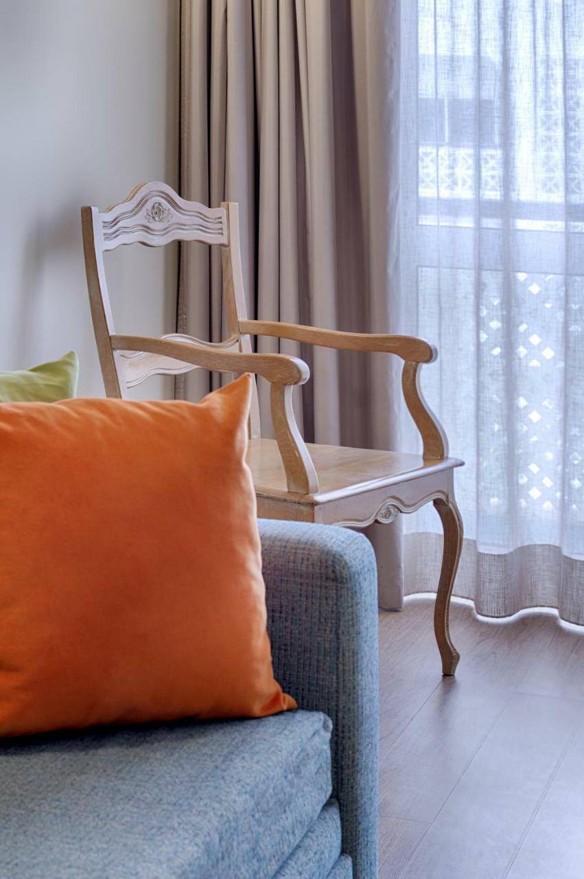 Apartamento com 1 Quarto e Vista Piscina
