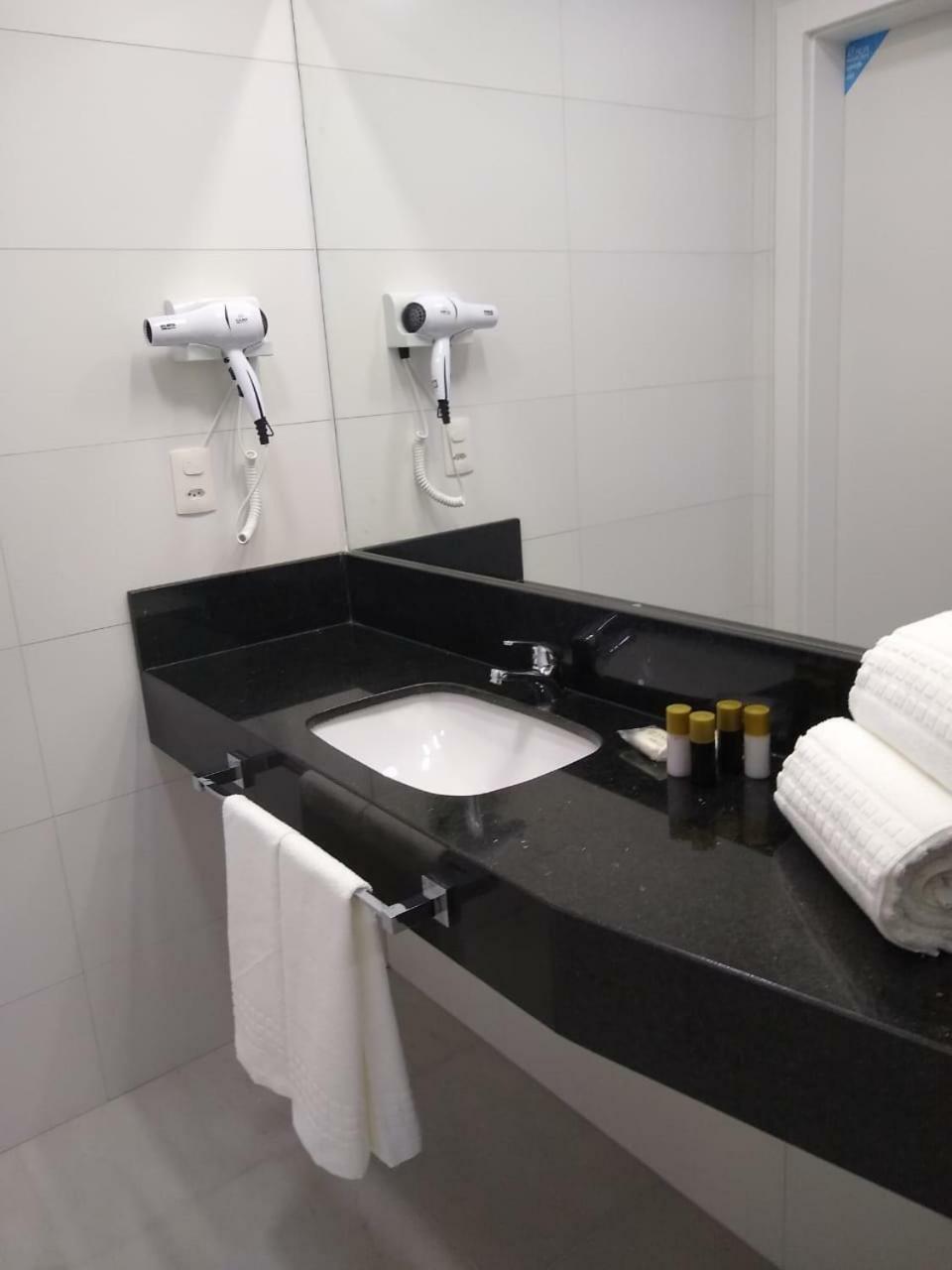 Quarto Deluxe com 2 Camas de Solteiro