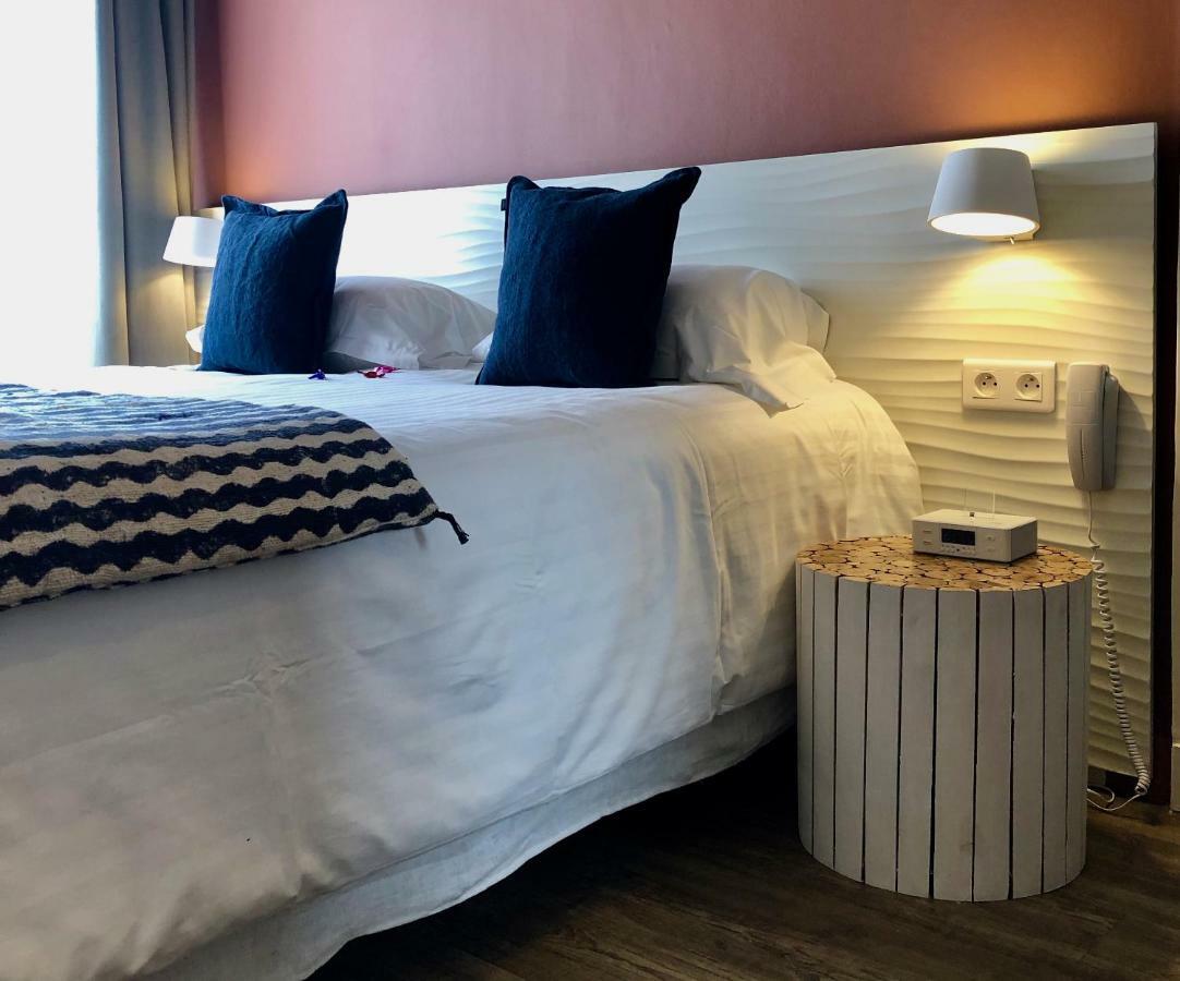 Chambre Double avec Balcon - Vue Partielle sur Mer
