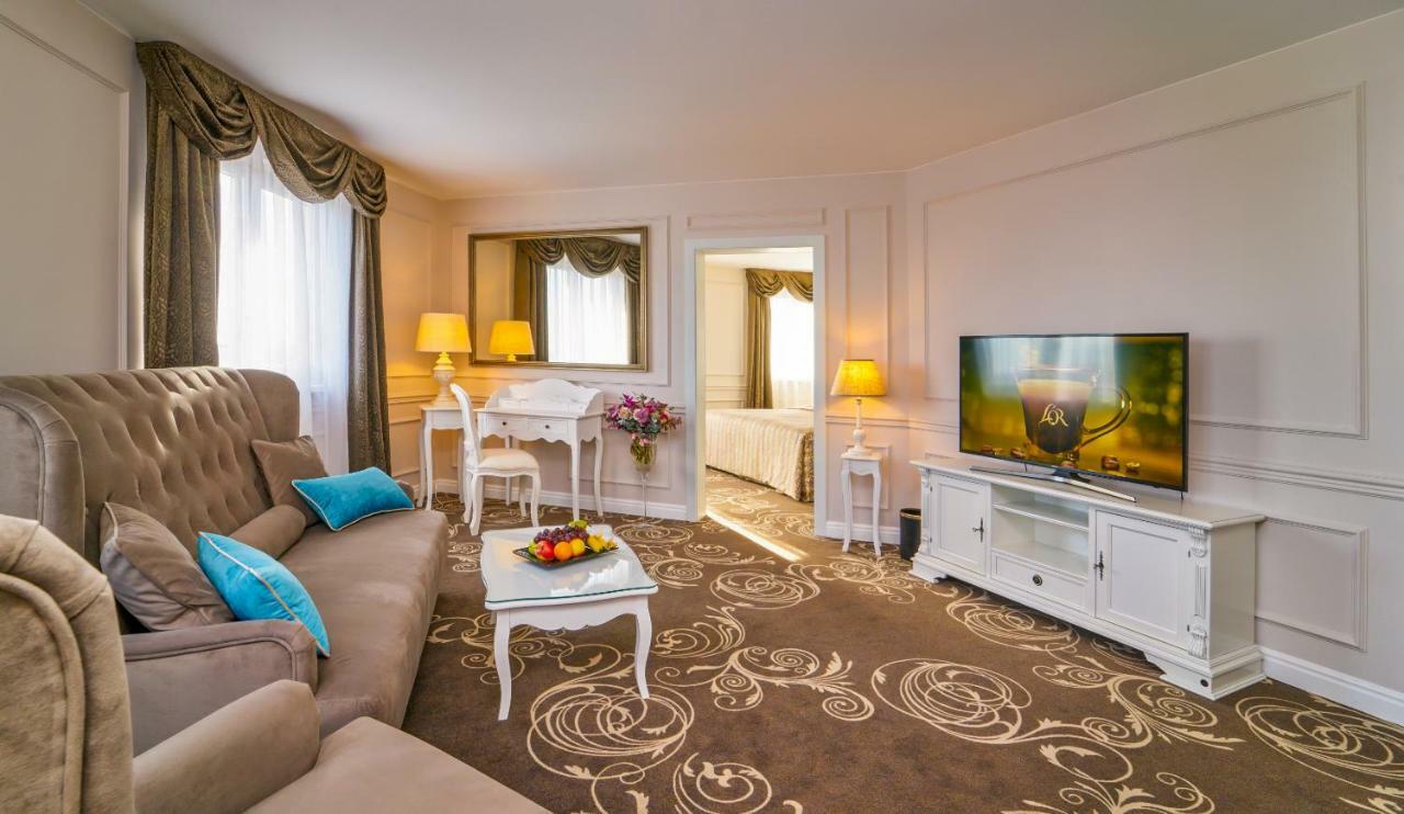 Presidential Suite,1009599355:JPEG