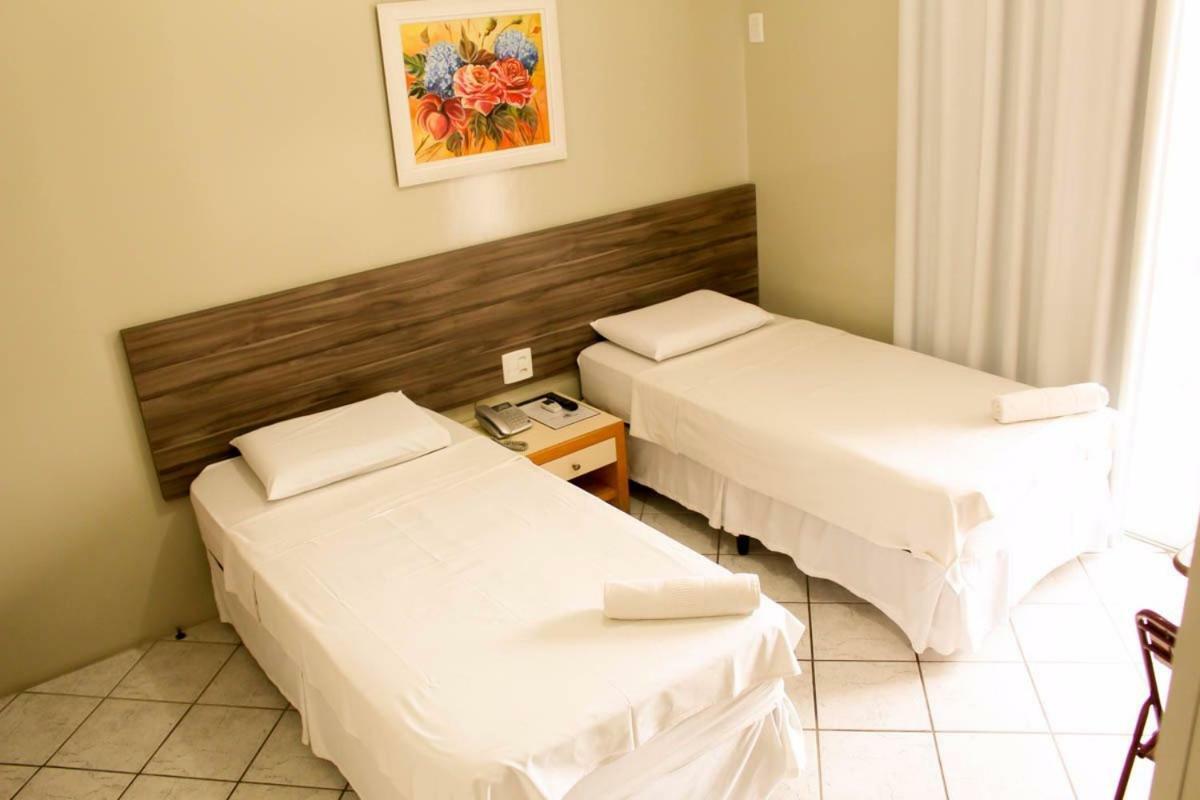 Quarto Duplo