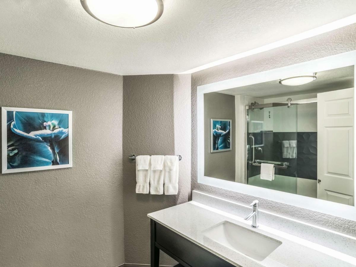 Executive King Room