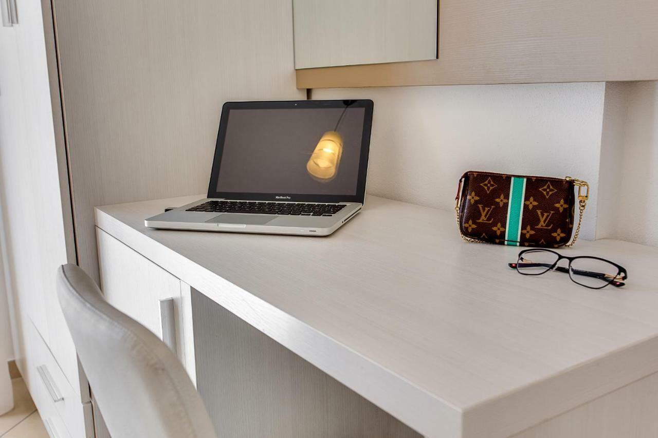 Camera Quadrupla Standard