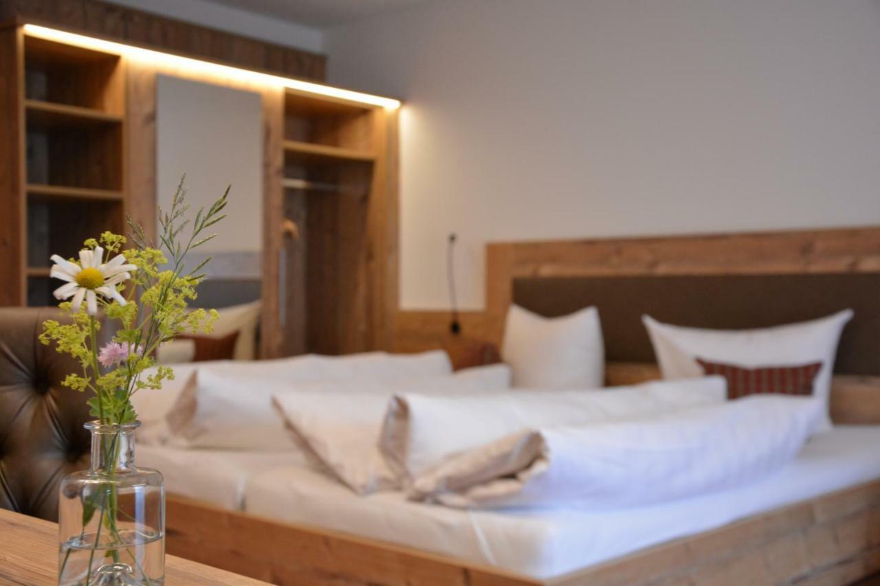 Dreibettzimmer mit Balkon