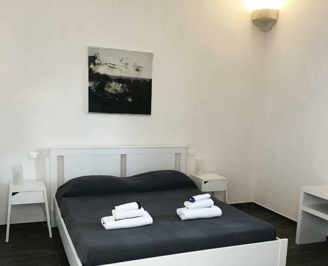 Deluxe Double Room,790967988:JPEG