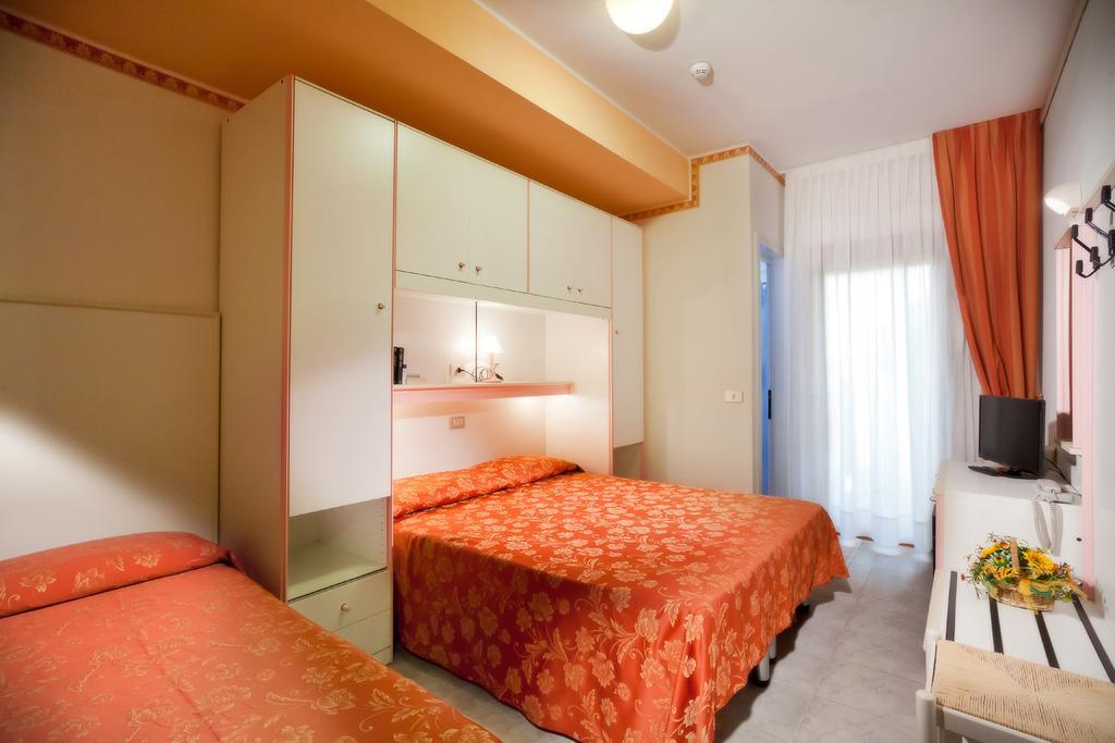 Triple Room,79704078:JPEG