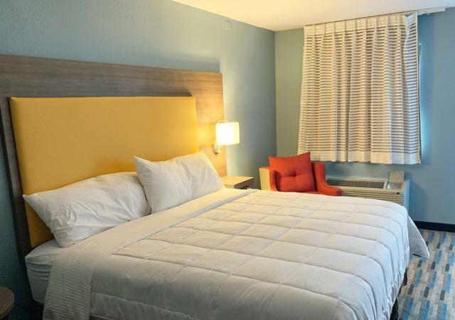 King Room (Remodeled) - Non-Smoking