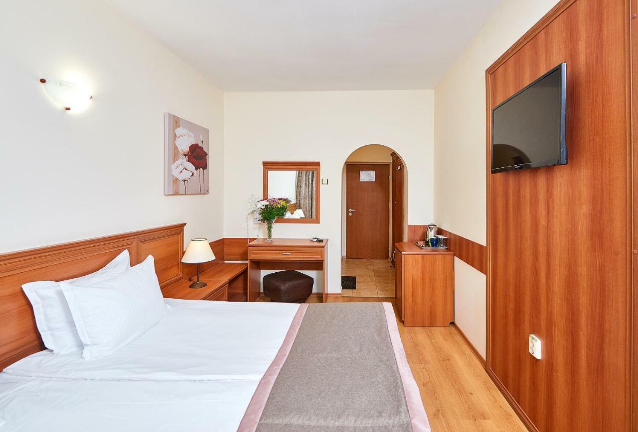 Standard Zweibettzimmer mit Balkon