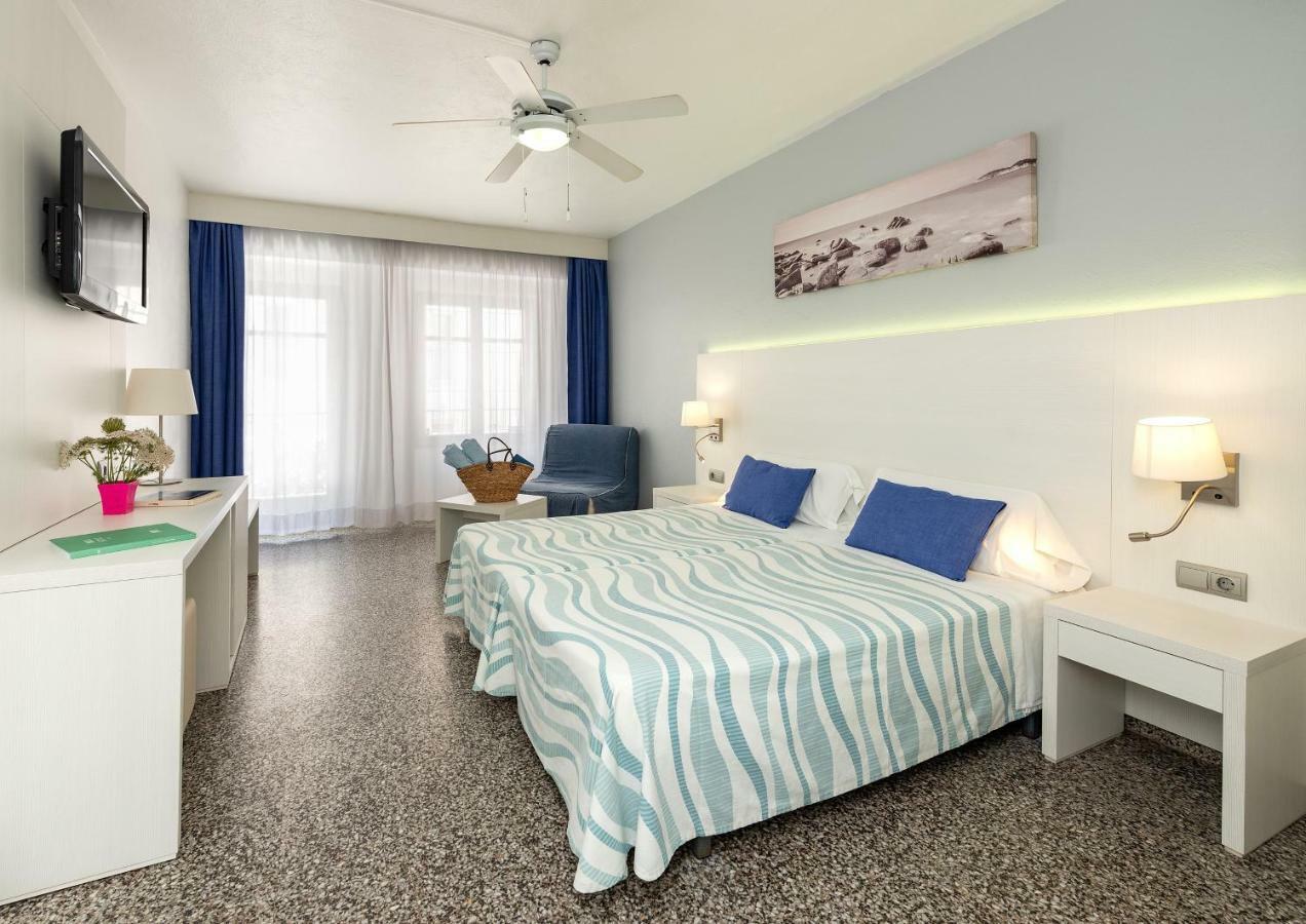Quarto Twin com Casa de Banho Privativa