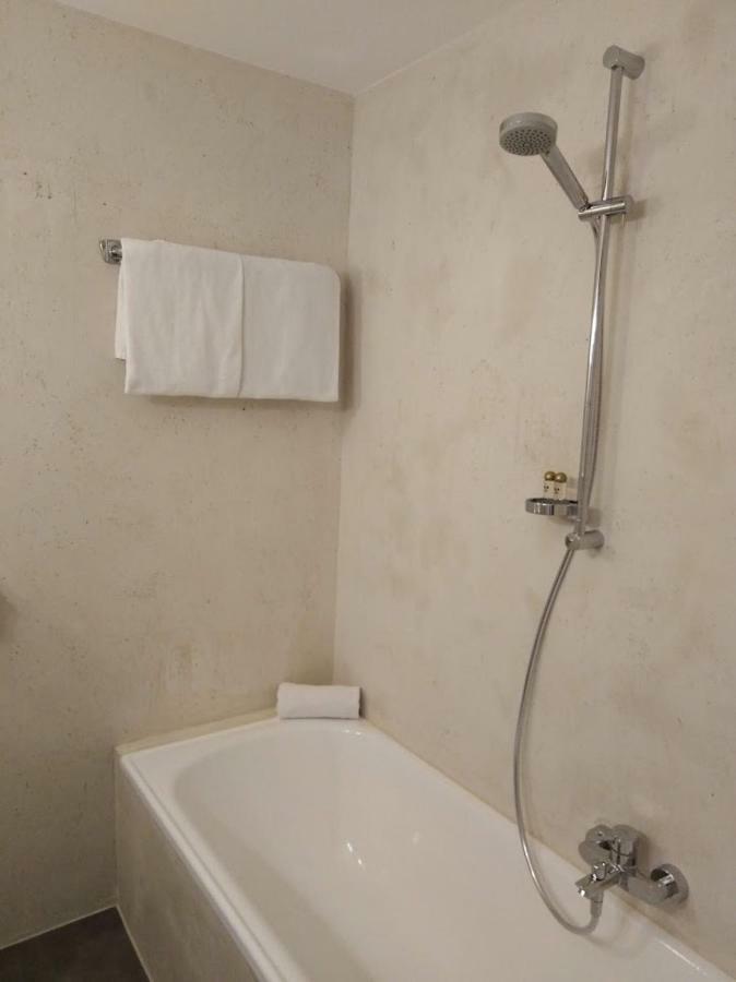 Doppelzimmer mit Balkon