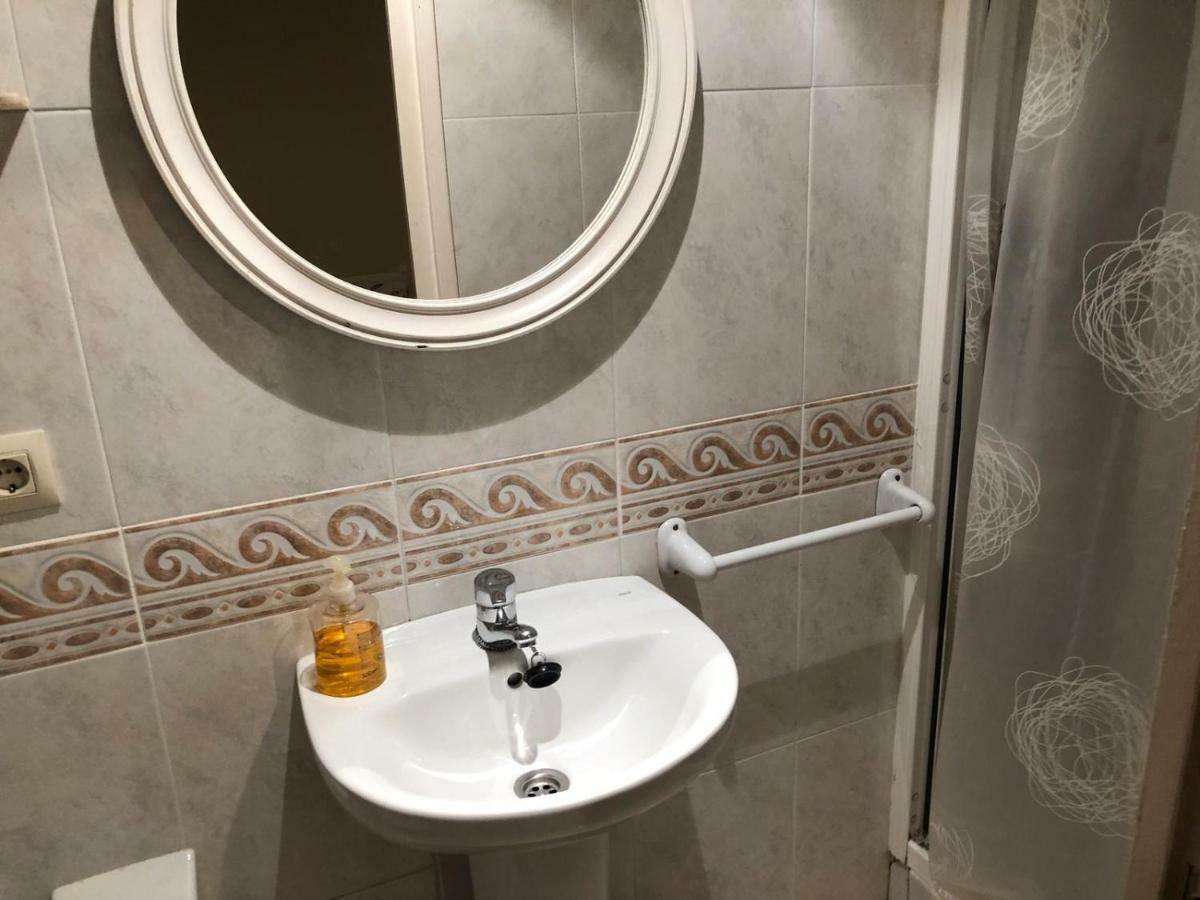 Chambre Quadruple avec Salle de Bains Privative
