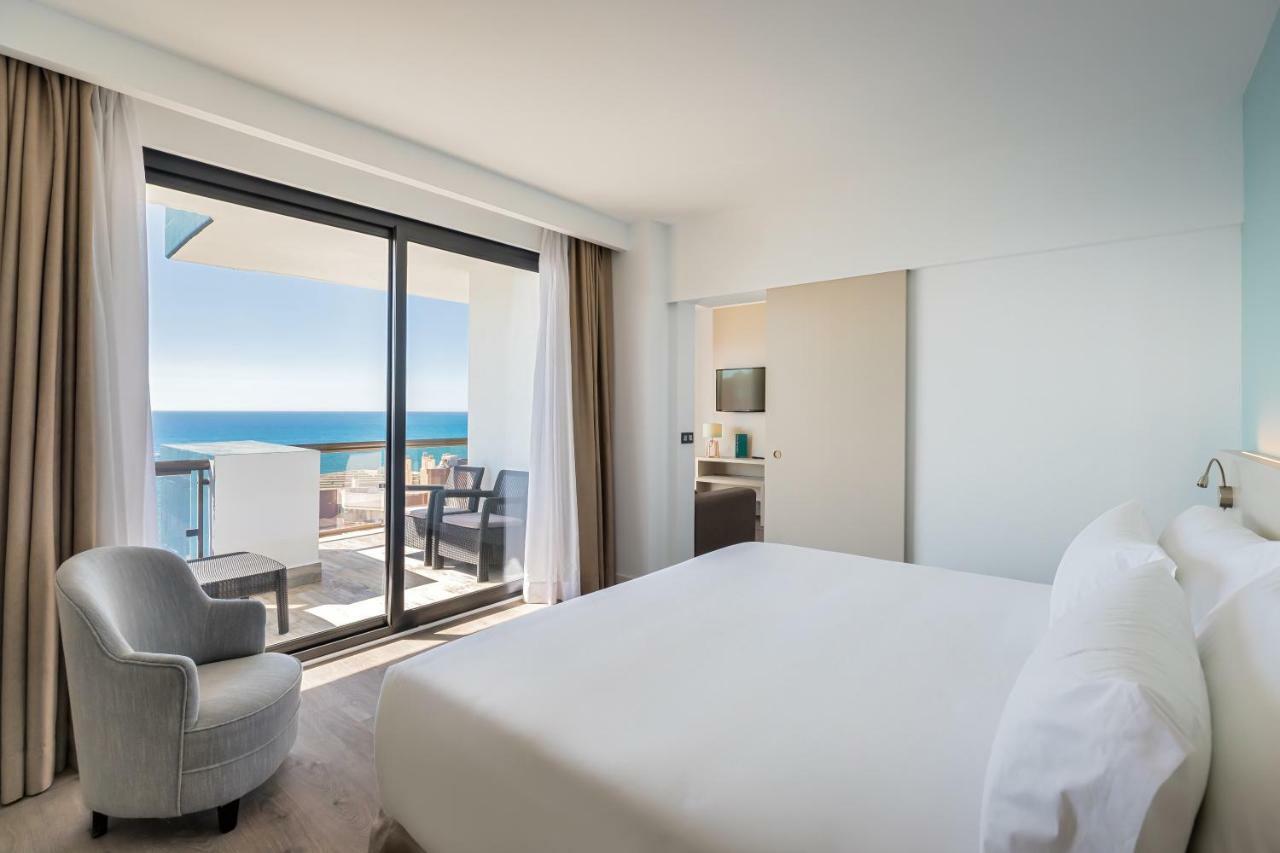 Junior Suite met Uitzicht op Zee (2 Volwassenen + 2 Kinderen)