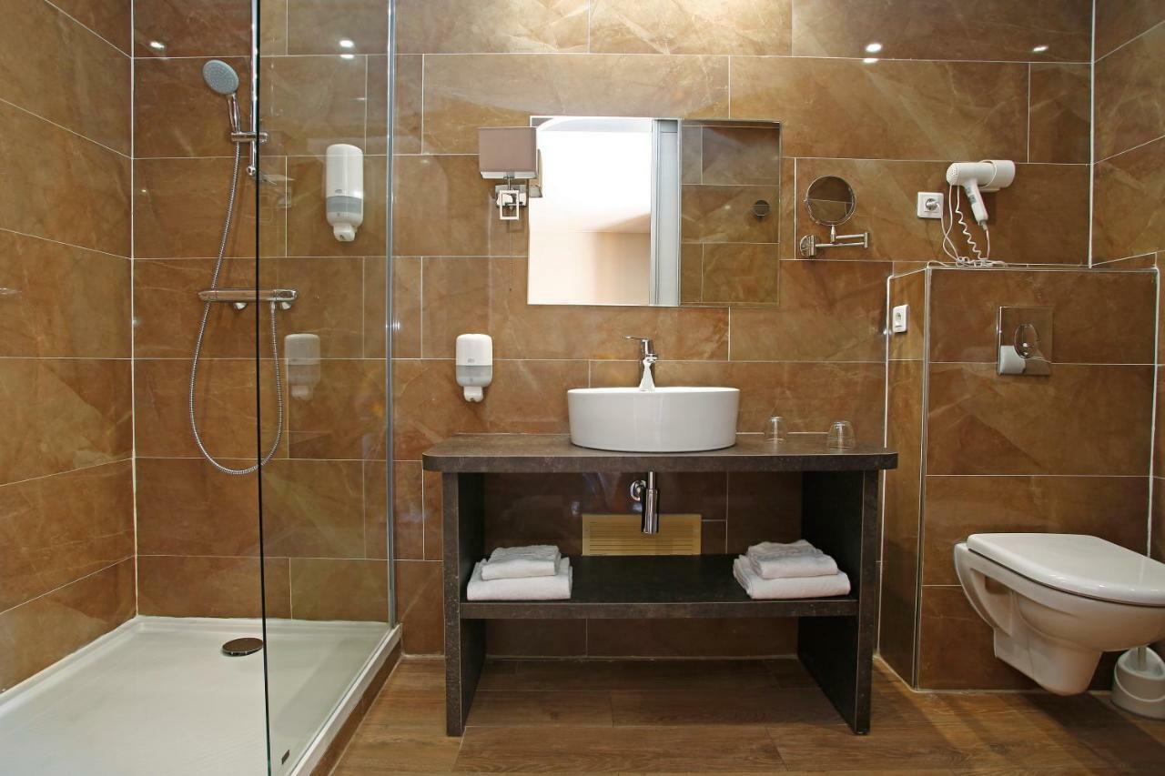 Großes Doppelzimmer