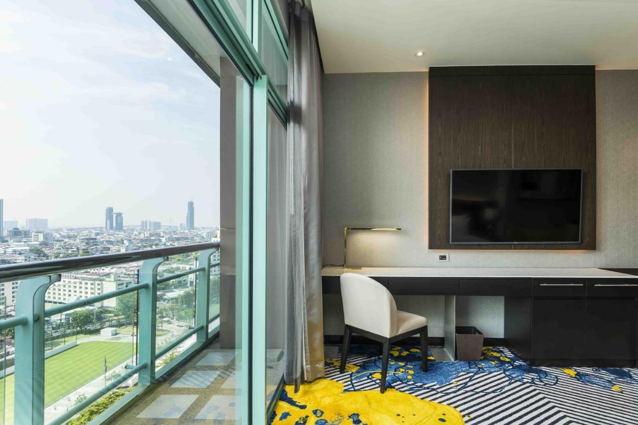 Grand Deluxe Zimmer mit Kingsize-Bett und Stadtblick