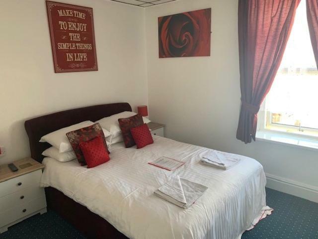 Double Room,1399993835:JPEG