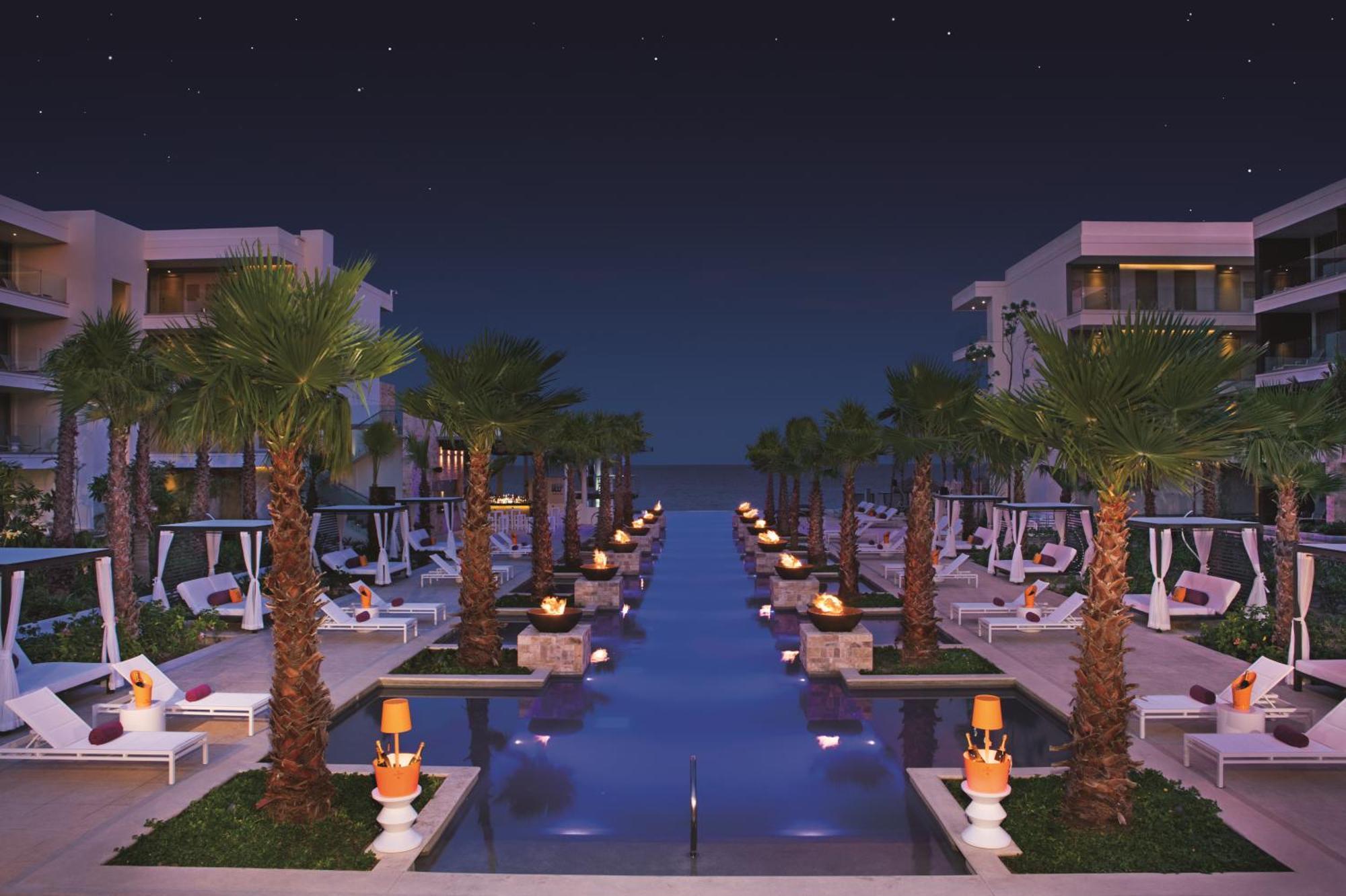 Suite Júnior Dupla Xcelerate com Acesso Direto à Piscina - Frente Mar