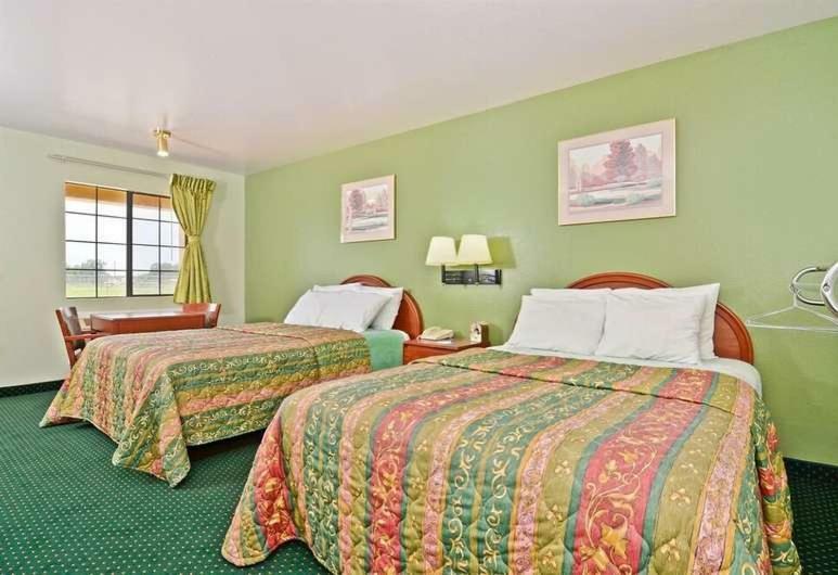 Queen Room with Two Queen Beds - Non-Smoking