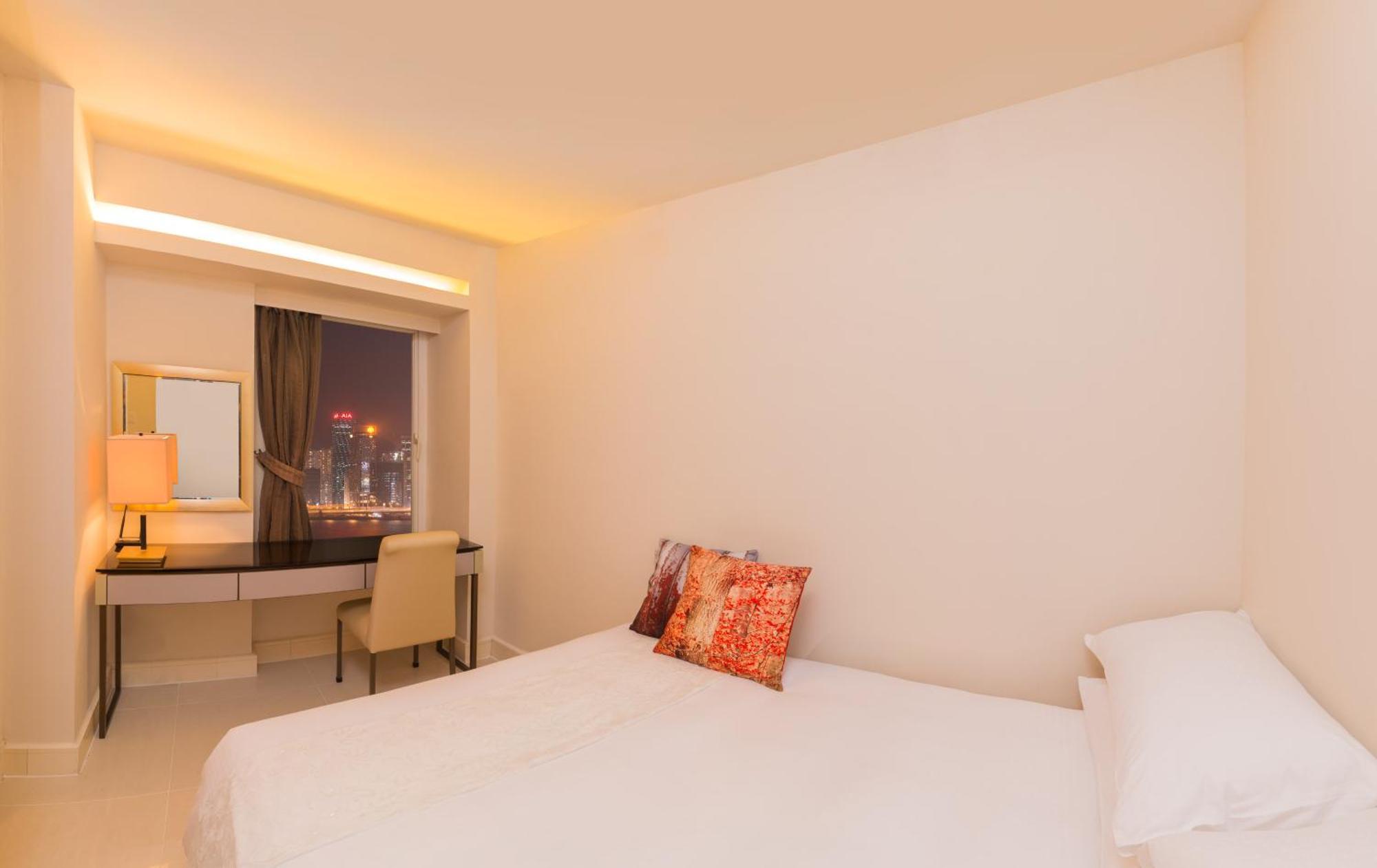 Two-Bedroom Suite with Harbour View