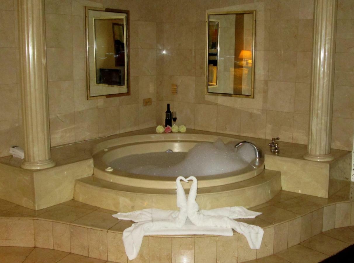Master Suite,943478539:JPEG