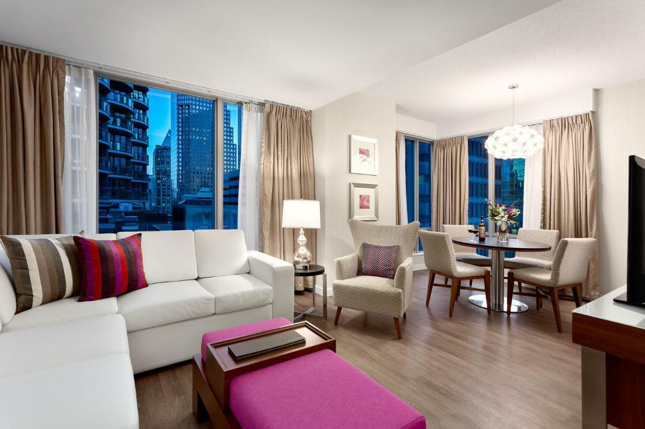Suite Doble con vistas a la ciudad y cama grande
