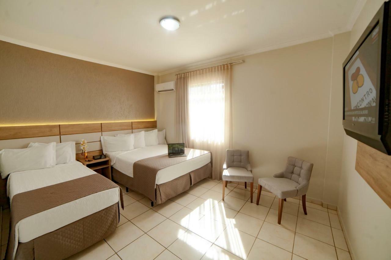 Quarto Superior com Cama Queen-size