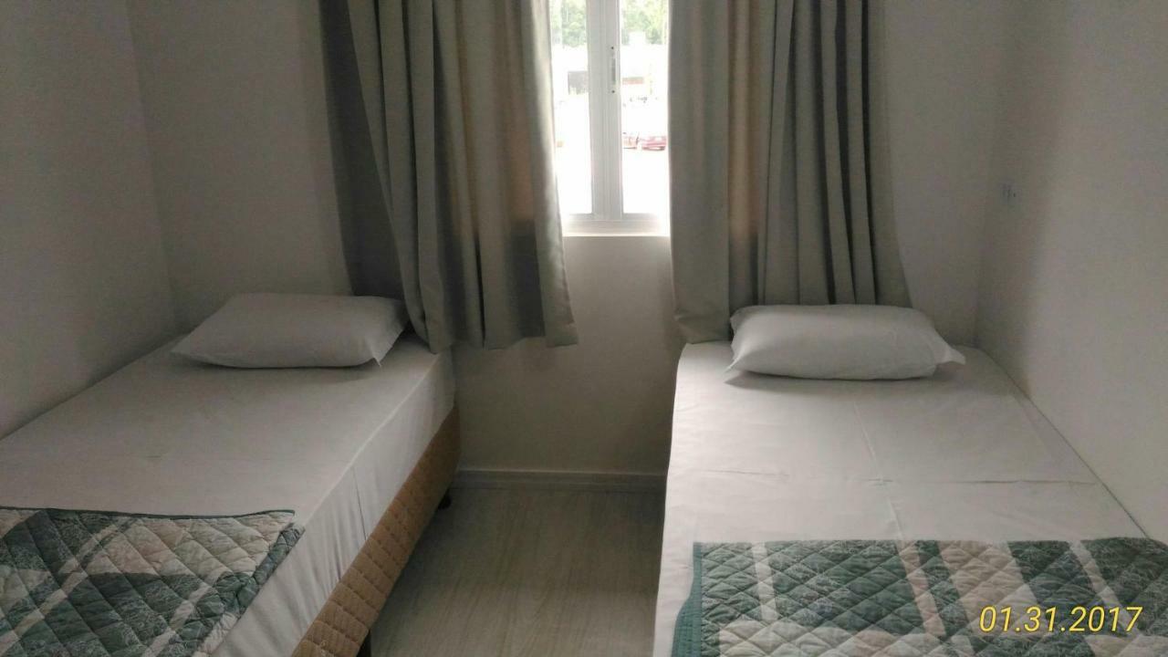 Quarto Duplo