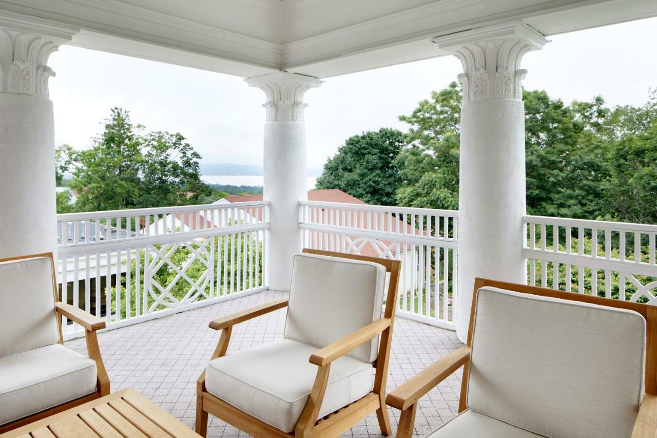 King Mansion Balcony
