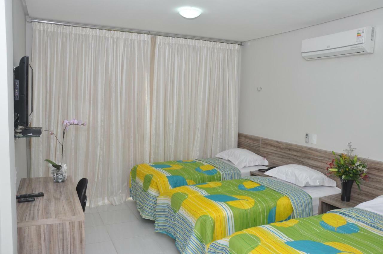 Quarto Triplo com Varanda