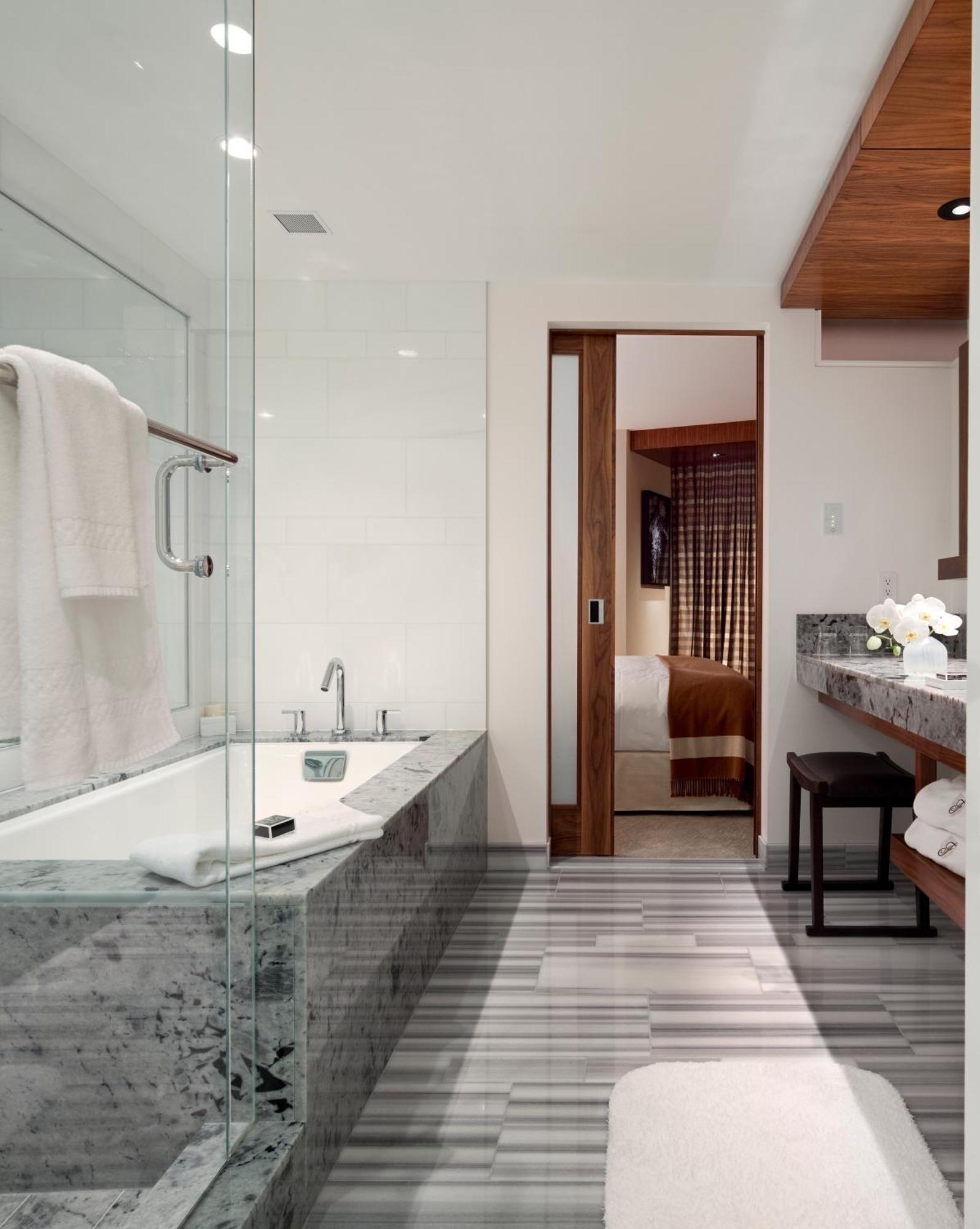 Stanley Park View Suite with King Bed