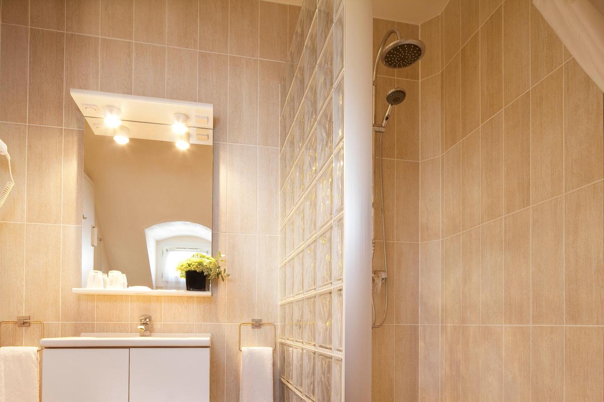 Quarto Individual