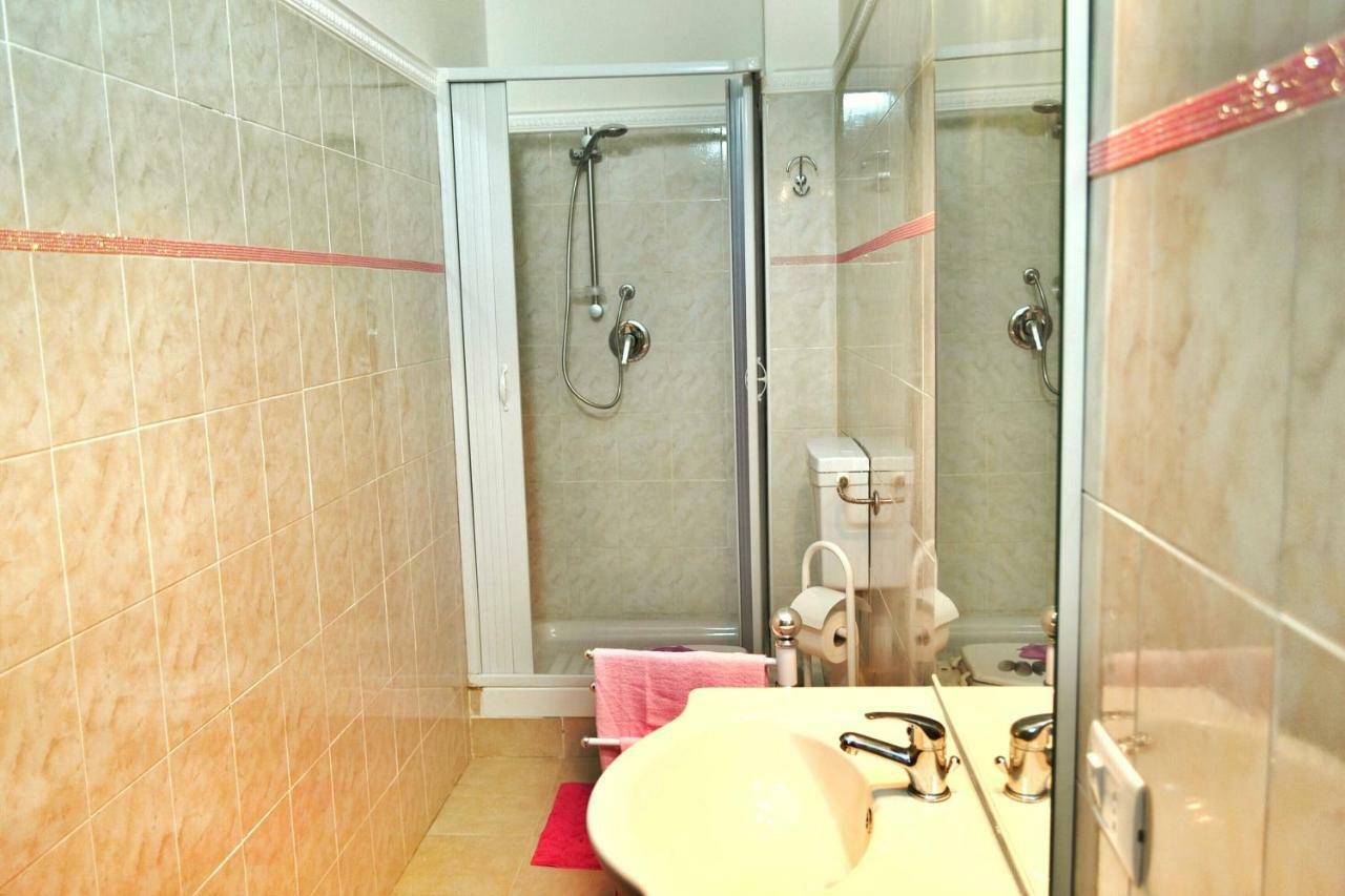 Camera Matrimoniale con Bagno Privato