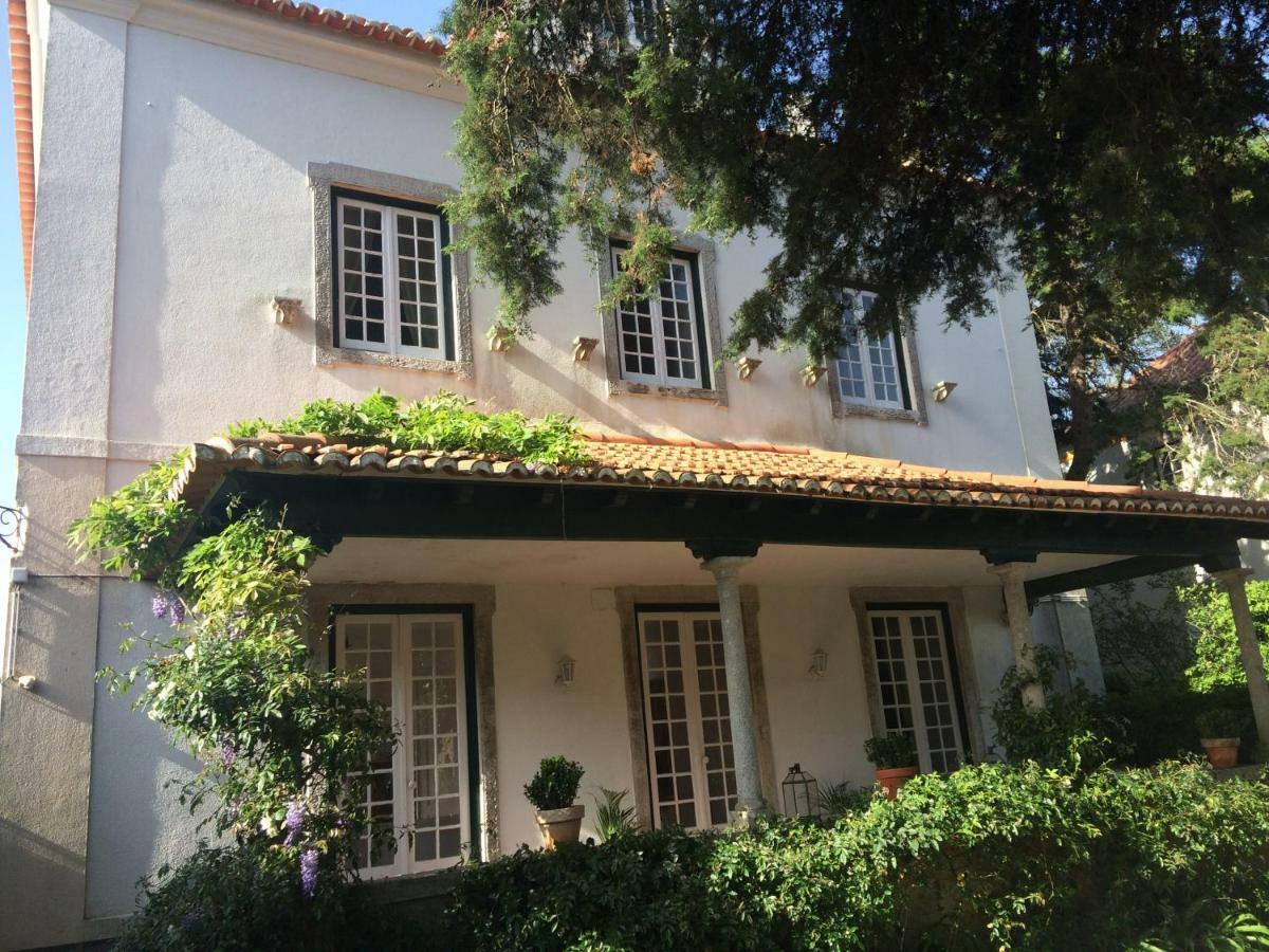 Quarto Superior com 2 Camas de Solteiro e Banheiro Privativo