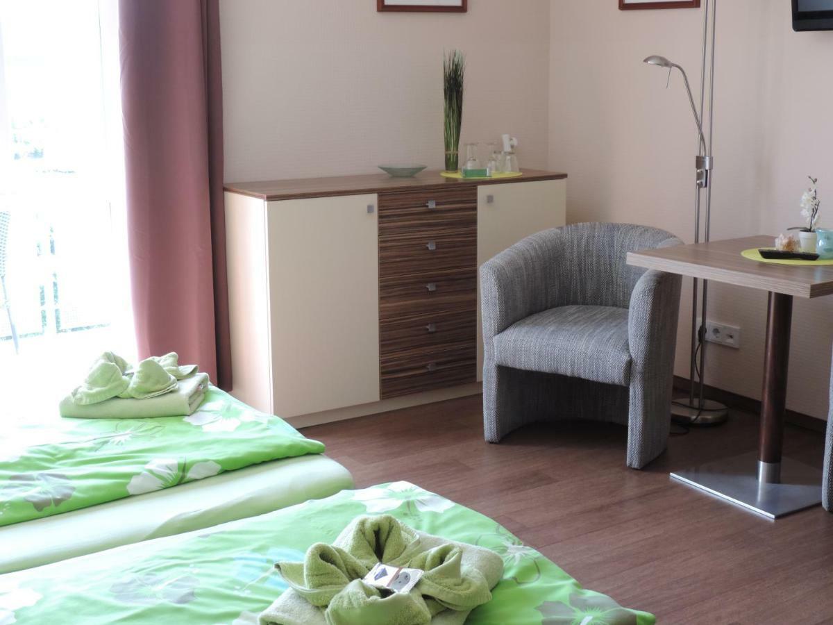 Deluxe Doppelzimmer mit seitlichem Meerblick