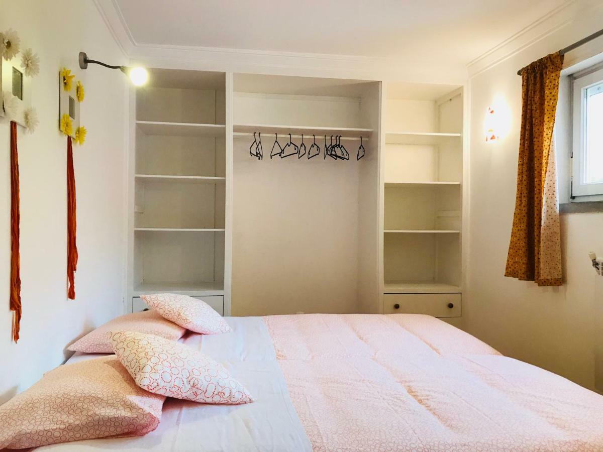 Habitación Triple Básica con baño compartido
