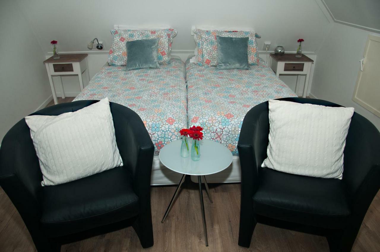 Tweepersoonskamer met 1 of 2 Bedden en Eigen Badkamer