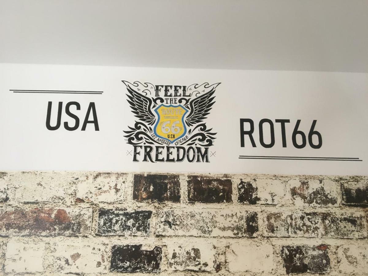 Double Room,878169857:JPEG
