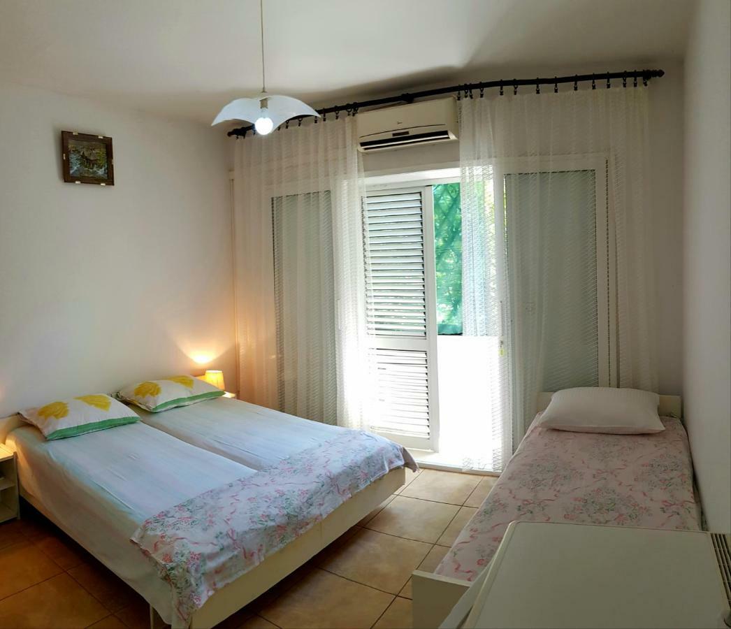 Habitación Doble Deluxe (2 adultos + 1 niño)