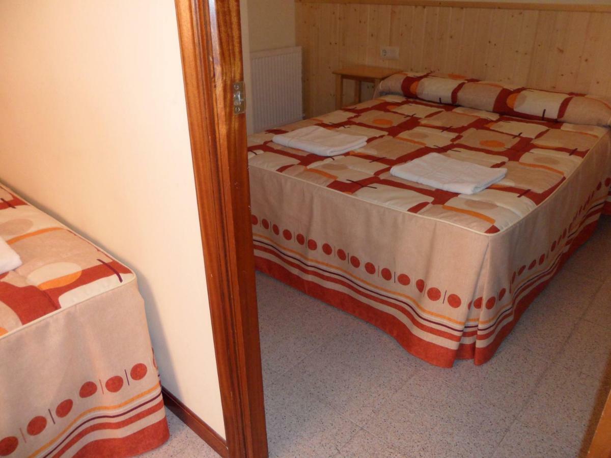 Habitación Familiar Superior con baño privado (2 habitaciones comunicadas)