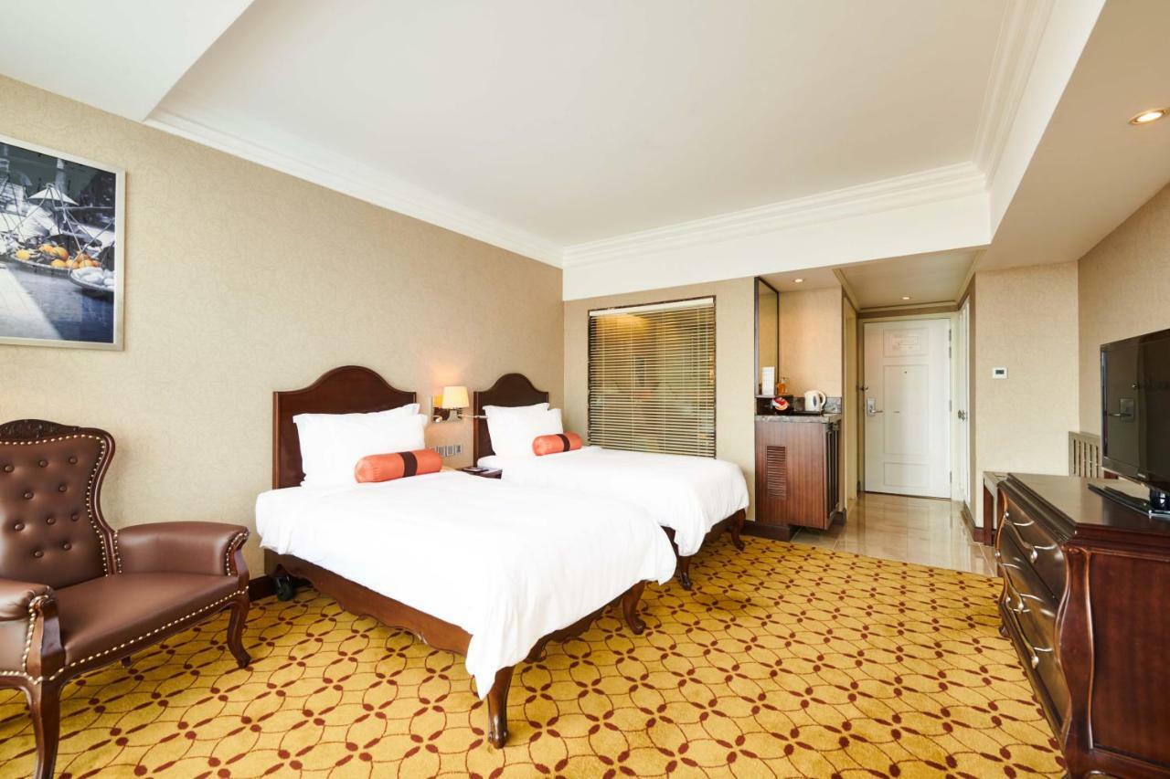 Deluxe Double or Twin Room,931304071:JPEG