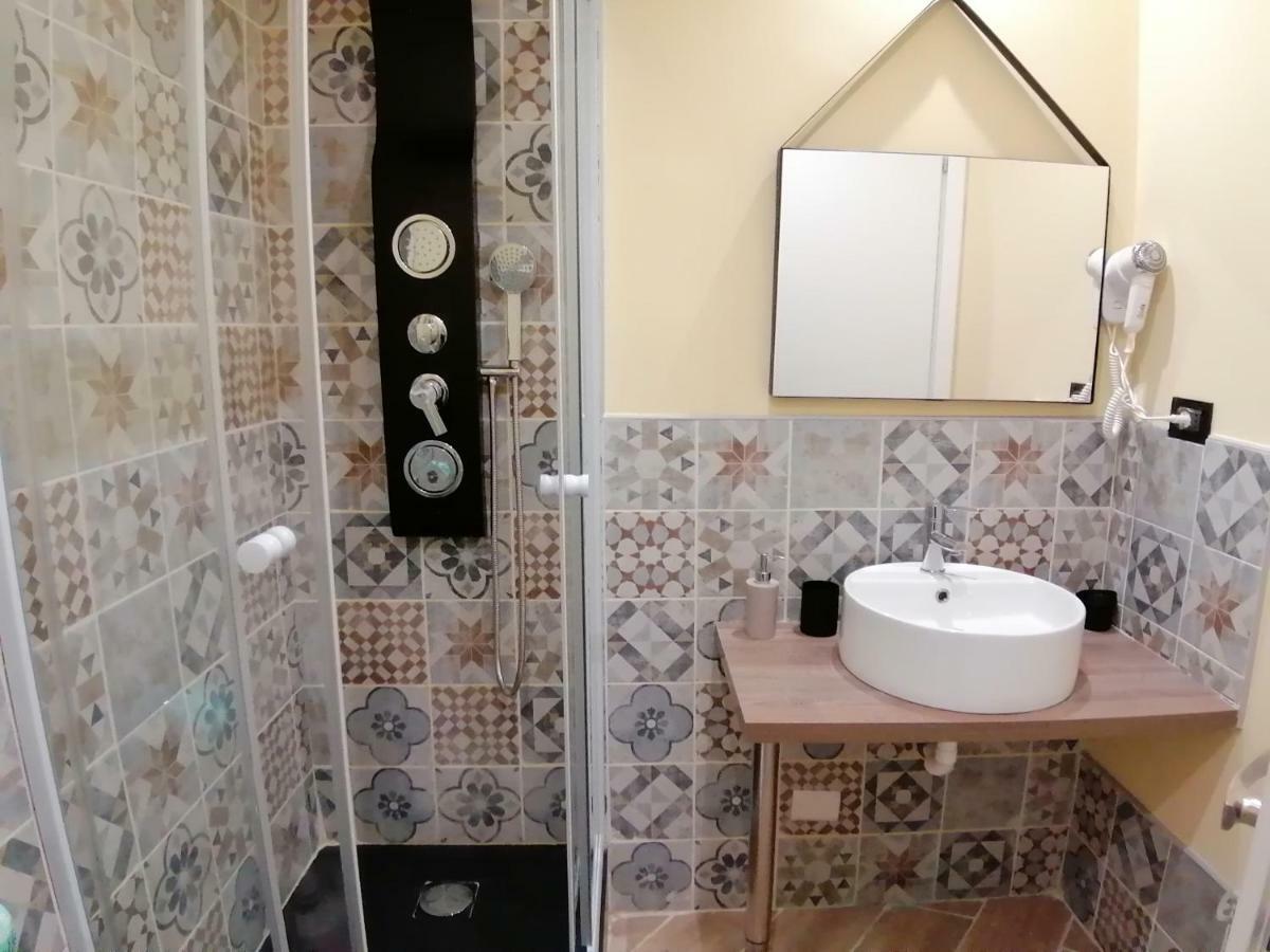 Camera Matrimoniale con Bagno Privato