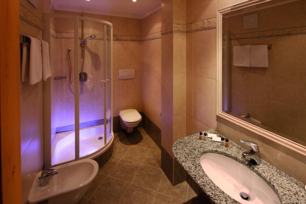 One-Bedroom Apartment,159406884:JPEG