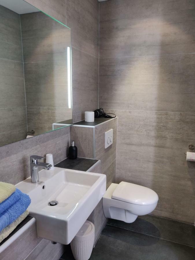 Chambre Double - Vue sur Piscine