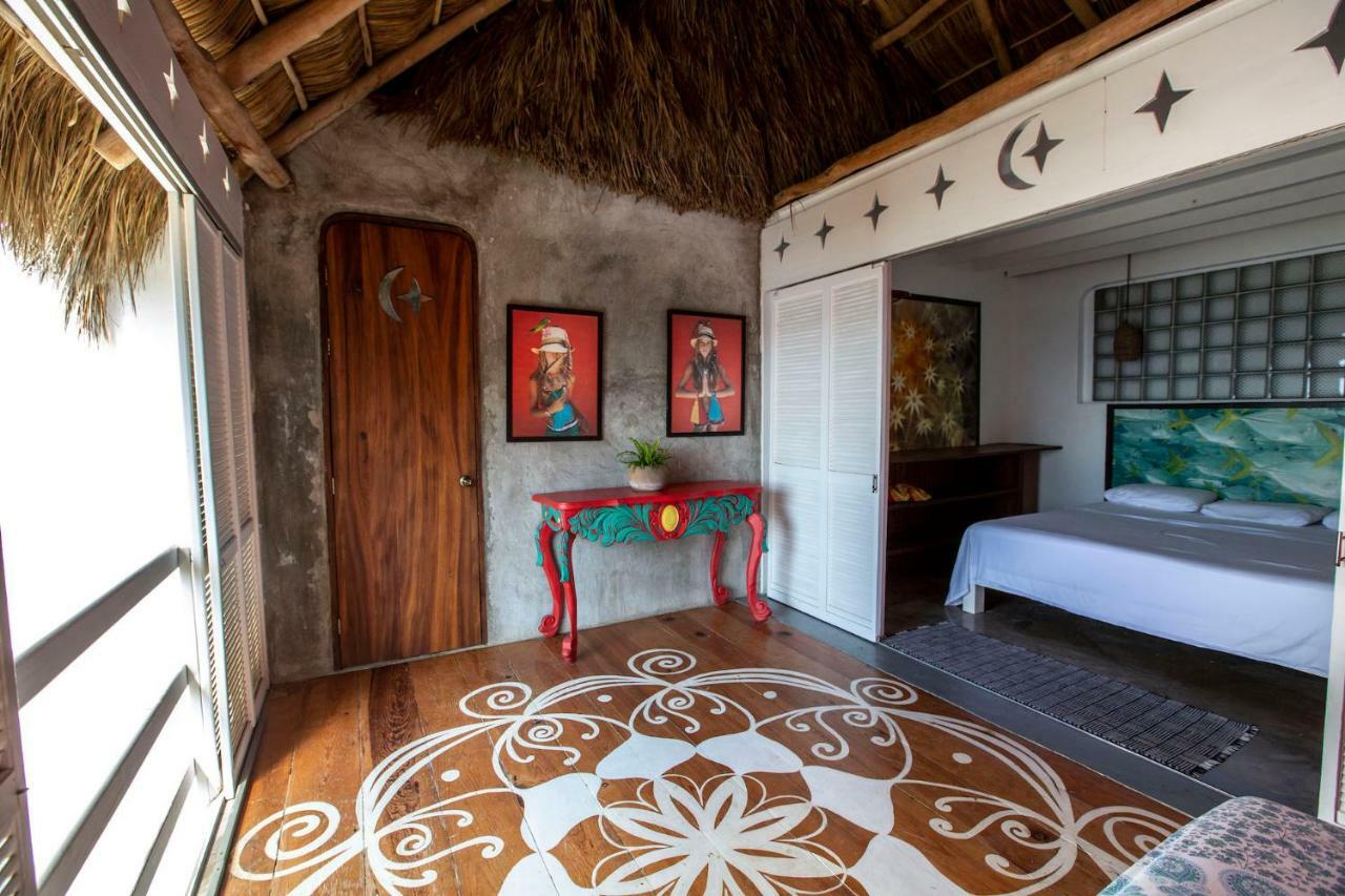 Standard Twin Room with Sea View