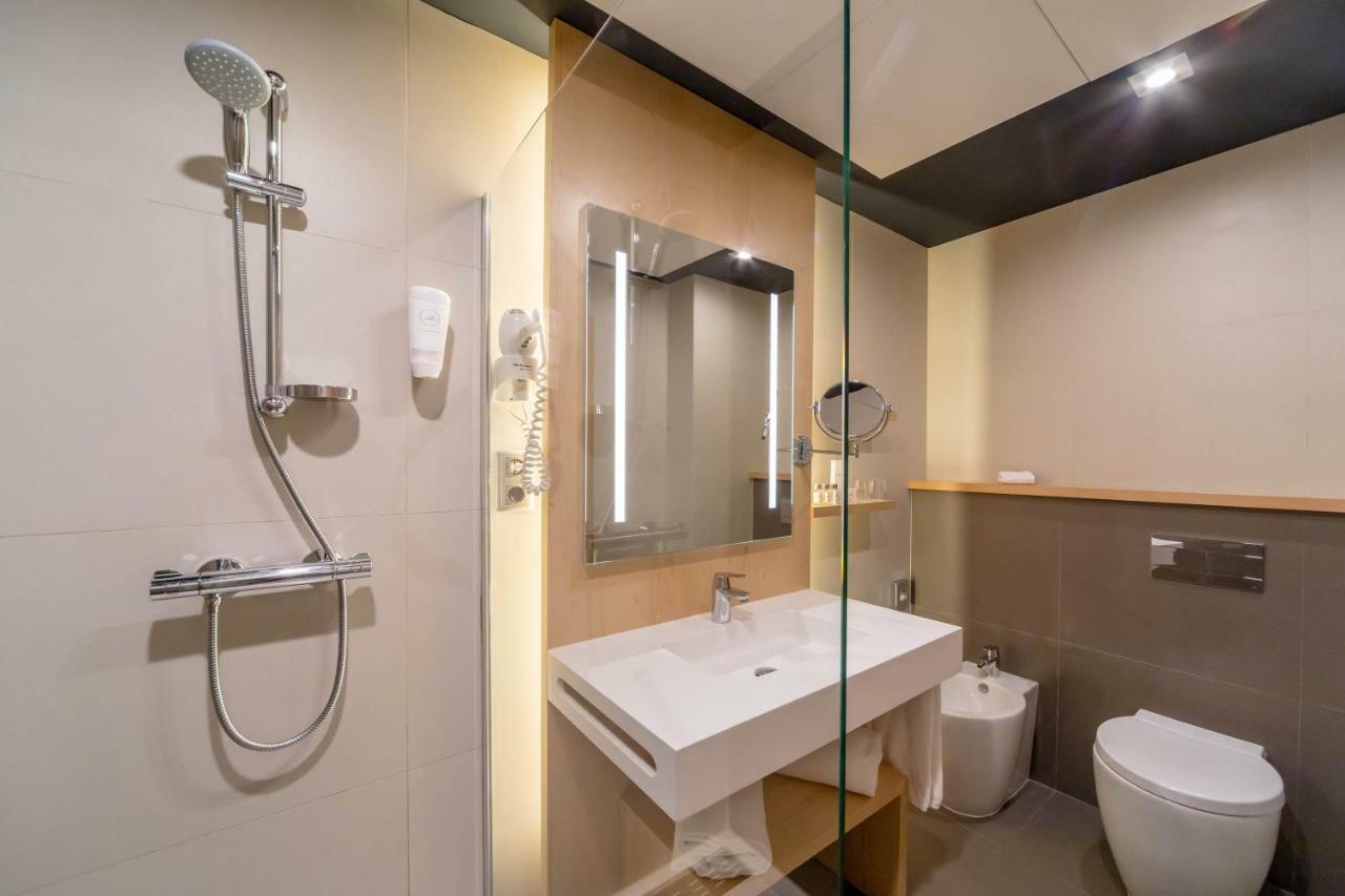 Habitación Triple Superior (2 adultos + 1 niño)