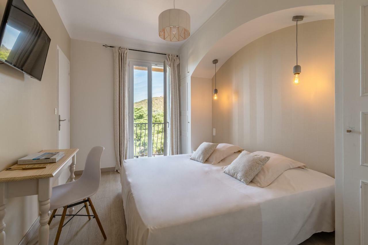 Chambre Confort avec Balcon - 2ème Étage - Vue sur Mer