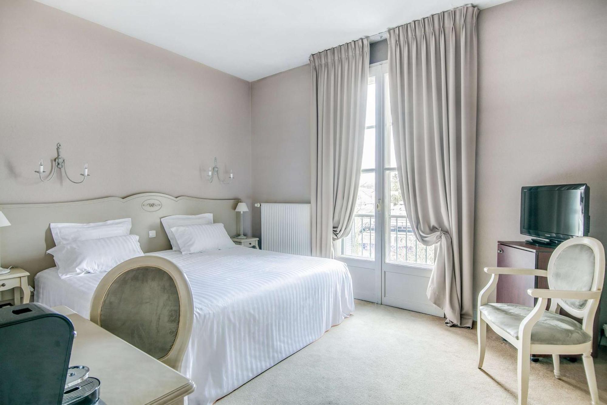 Privilege Room with King Bed and River View - Non-Smoking,965847850:JPEG