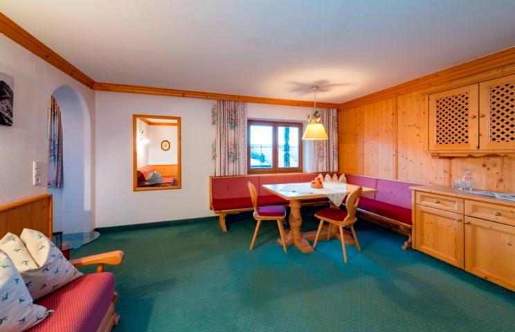 Familienzimmer mit Balkon - Nebengebäude