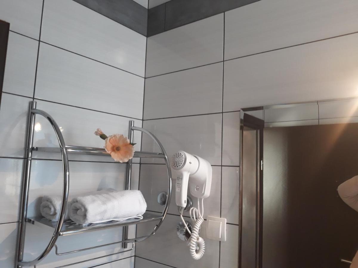 Doppelzimmer mit Gartenblick