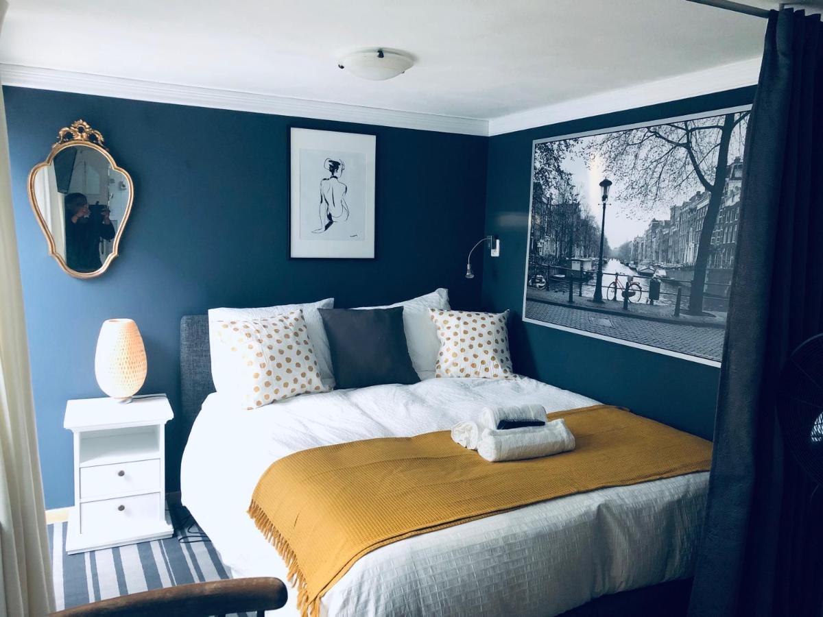 Studio met Kingsize Bed en Slaapbank