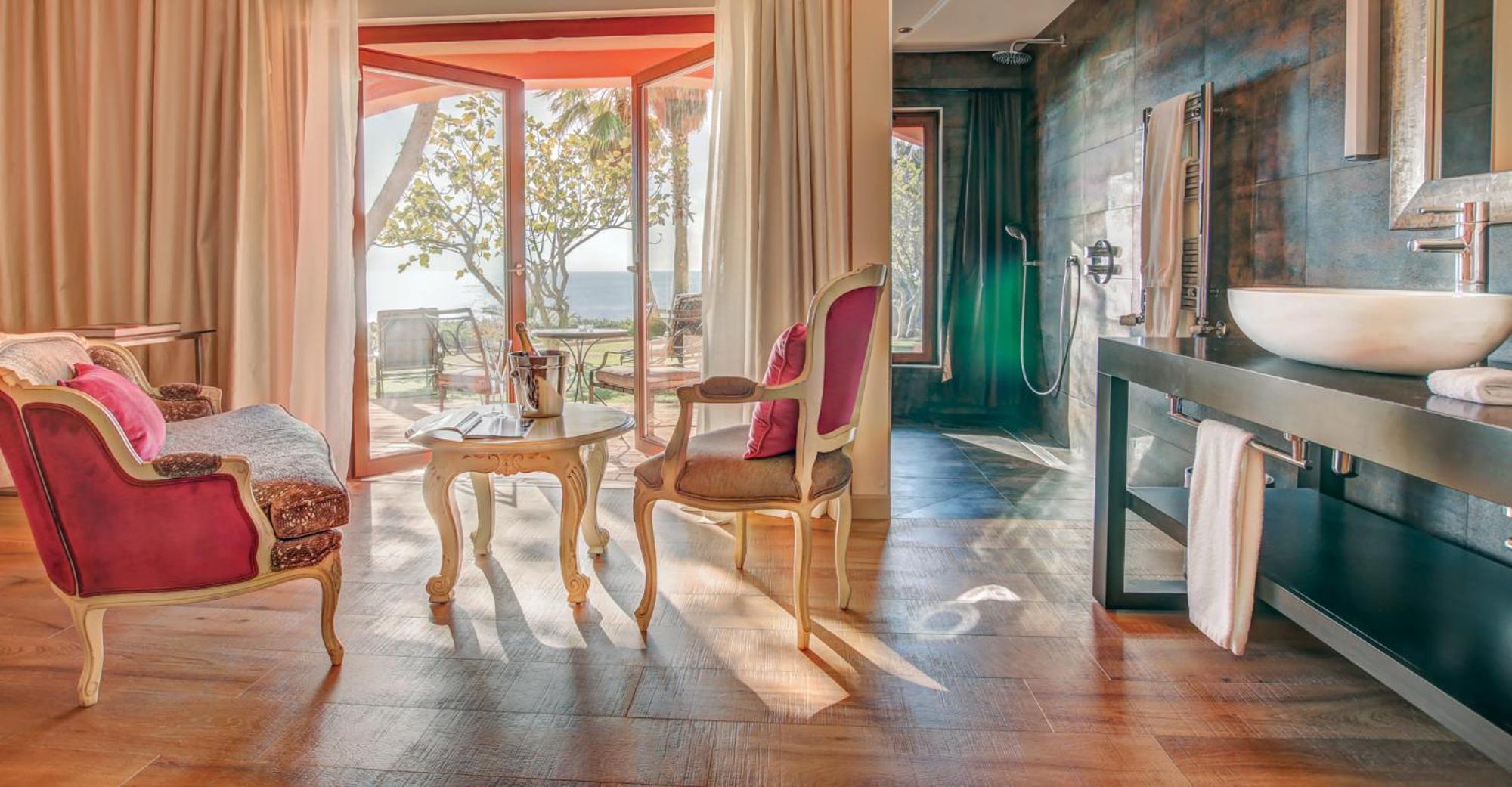 Deluxe Double Room with Parcial or Direct Sea View,1398388802:JPEG
